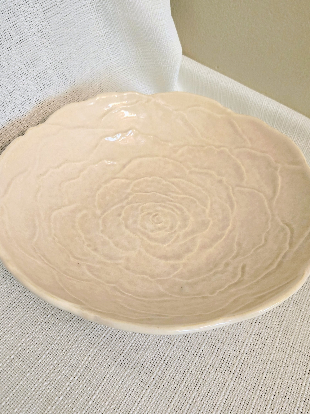 Vtg Rose Cabbage Serving Bowl Hallmark Blush Pink Centerpiece